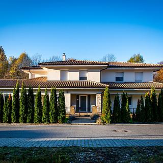 Prodej rodinného domu, 330m²