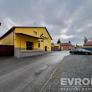 Pronájem skladu 976 m² Praha Libuš, Libušská