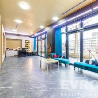 Pronájem obchodu 89 m² Praha Karlín, Sokolovská