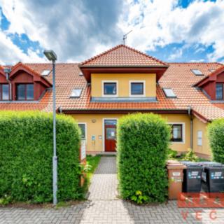 Prodej bytu 2+kk 50 m² Jesenice