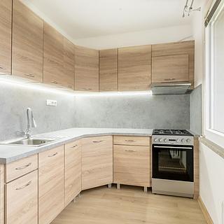Pronájem bytu 3+1 61 m² Seč, Sídl. 9. května