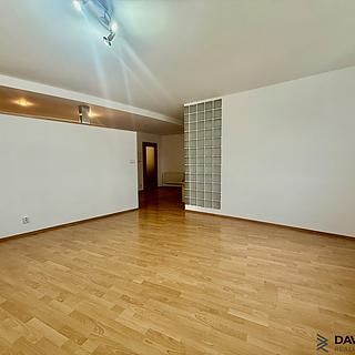 Pronájem bytu 2+kk 64 m² Brno Židenice, Bubeníčkova