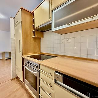 Pronájem bytu 2+kk 64 m&sup2; Brno
