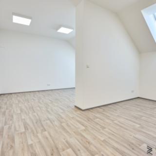 Pronájem kanceláře 33 m² Rajhrad, Stará pošta