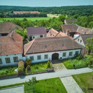 Prodej rodinného domu 638 m² Lesná