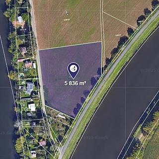 Prodej komerčního pozemku 5836 m² Pardubice