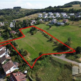 Prodej stavební parcely 11 240 m² Zlín Příluky