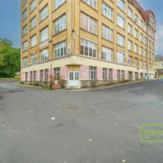 Prodej výrobního objektu 4500 m² Aš