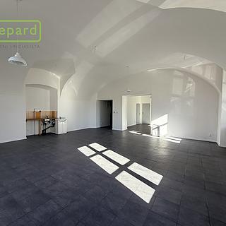 Pronájem obchodu 106 m² Sokolov, Křížová