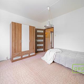 Prodej bytu 3+1 77 m² Sokolov, Atletická