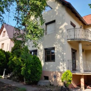 Prodej rodinného domu 402 m² Praha