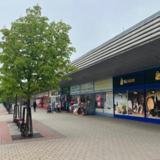 Pronájem obchodu 292 m² Kladno