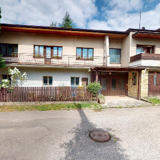 Prodej rodinného domu 240 m² Senohraby