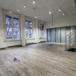 Pronájem kanceláře 240 m² Praha