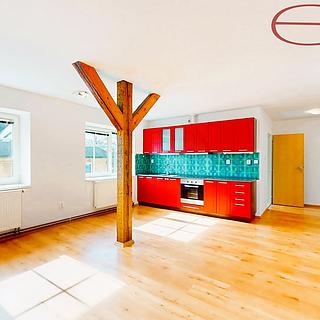 Pronájem bytu 3+kk 88 m² Liberec, Slovanská