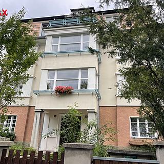 Pronájem bytu 1+1 45 m² Karlovy Vary, Bezručova