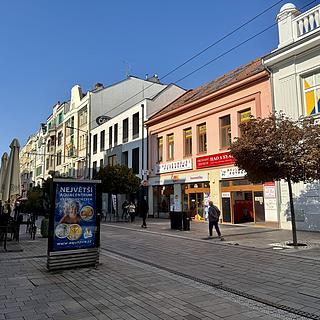 Pronájem obchodu 550 m² Pardubice Zelené Předměstí, třída Míru