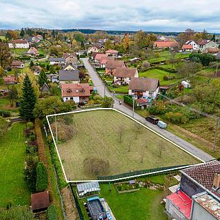 Prodej stavební parcely 1 176 m² Janov