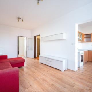 Pronájem bytu 2+1 49 m² Holice, Ottmarova