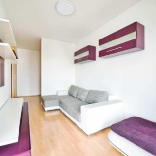 Pronájem bytu 2+kk 42 m² Hradec Králové, Resslova
