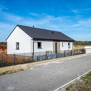 Prodej rodinného domu 107 m² Mcely