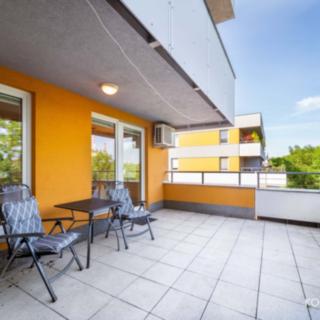 Pronájem bytu 2+kk 51 m² Praha Malešice, Ungarova