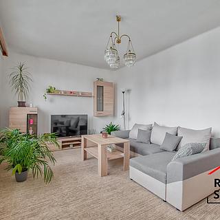 Prodej bytu 3+1 76 m² Budišov nad Budišovkou, Dukelská