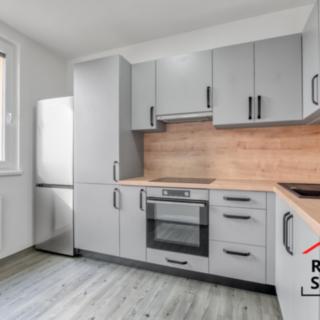 Pronájem bytu 2+1 44 m² Ostrava Moravská, Mánesova