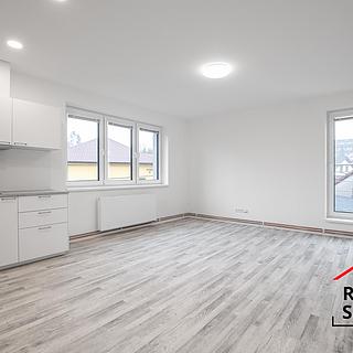 Pronájem bytu 2+kk 48 m² Bílovec, Radotínská