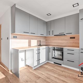 Pronájem bytu 1+1 37 m² Karviná Hranice, Bratr. Veverkových