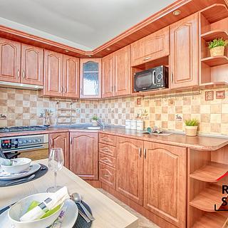 Prodej bytu 3+1 64 m² Karviná Hranice, Slovenská