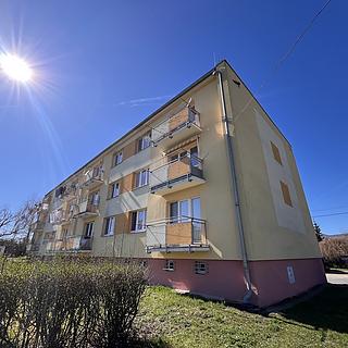 Prodej bytu 3+1 61 m² Lahošť