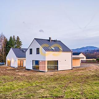Pronájem rodinného domu 194 m² Chotyně