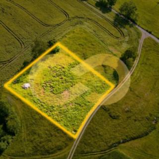 Prodej stavební parcely 3 137 m² Varvažov Zbonín