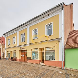 Pronájem bytu 3+kk 91 m² Strunkovice nad Blanicí, náměstí Bohumila Havlasy