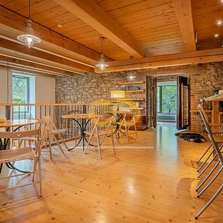 Prodej rodinného domu 590 m² Uzeničky Černívsko