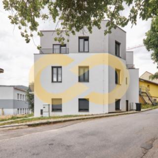 Pronájem bytu 1+kk a garsoniéry 35 m² Prachatice II, Nemocniční