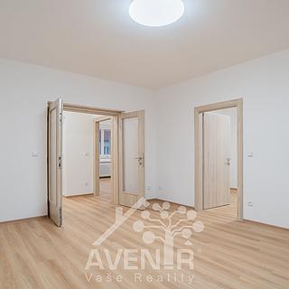 Pronájem bytu 3+1 72 m² Zlín, Benešovo nábřeží