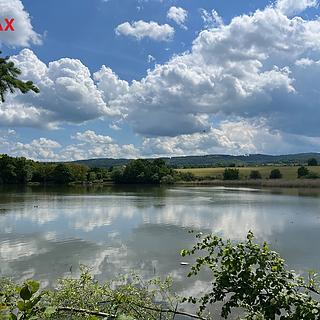 Prodej stavební parcely 2517 m² Liteň