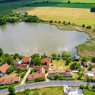 Prodej stavební parcely 2 517 m² Liteň Leč, Chaloupecká