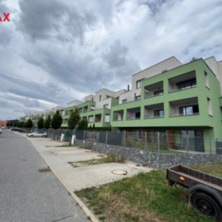 Pronájem bytu 1+kk a garsoniéry 36 m² Chýně, Premonstrátů