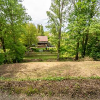 Prodej stavební parcely 1053 m² Mezouň