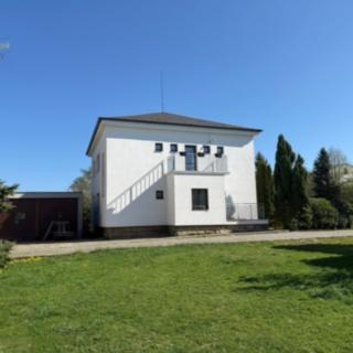 Prodej rodinného domu 200 m² Jivina