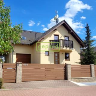 Prodej rodinného domu, 192m²