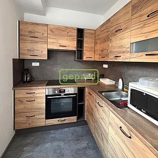 Pronájem bytu 3+kk 51 m&sup2; Praha