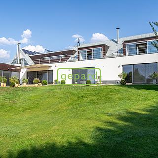 Prodej rodinného domu 636 m² Kounice