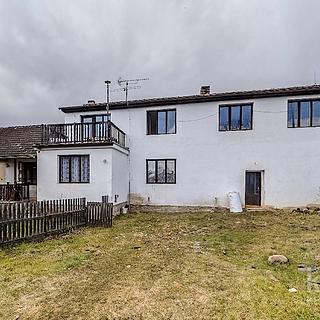 Prodej rodinného domu 196 m&sup2; Křenovice