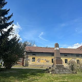 Prodej hotelu a penzionu 105 m² Chrášťany Chotouň