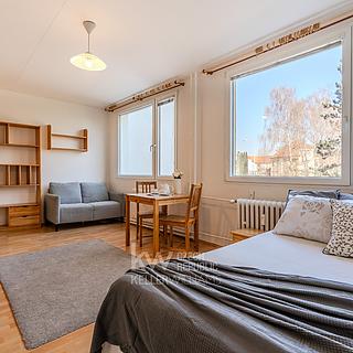 Prodej bytu 1+kk a garsoniéry 33 m² Praha Kobylisy, Kubíkova
