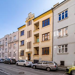 Prodej činžovního domu 867 m² Tábor, Farského